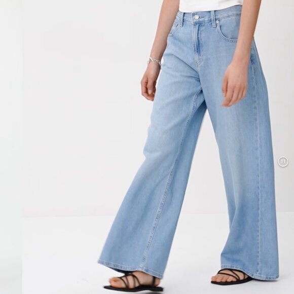 Uniqlo Drapey Wide Flare Jeans 34 inches - Picture 2 of 7